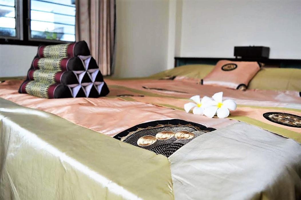28 Rachabutr Hostel Ubon Ratchathani Zimmer foto