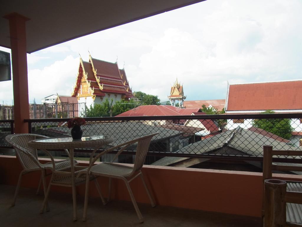 28 Rachabutr Hostel Ubon Ratchathani Zimmer foto
